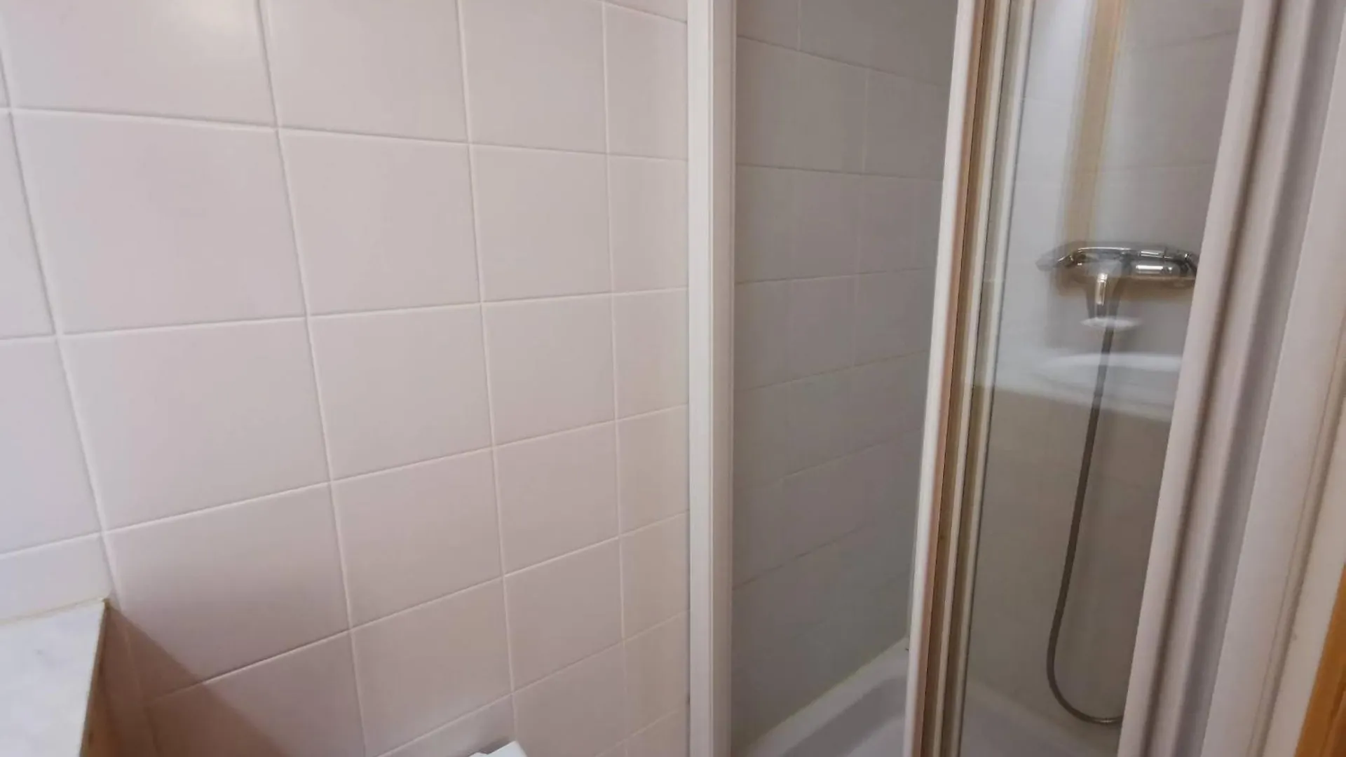 Appartement Familial - 2 Chambres, Balcon, Proche Pistes, Meribel - Fr-1-355-96 Apartment