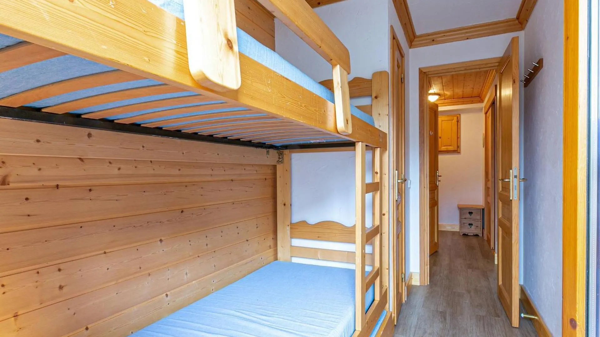 Apartment Appartement Familial - 2 Chambres, Balcon, Proche Pistes, Meribel - Fr-1-355-96 France
